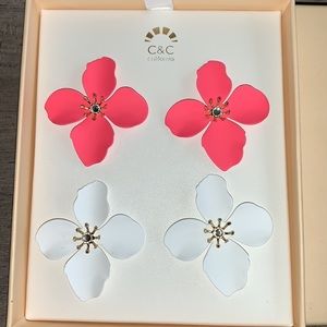 NIB Flower Set Earrings Pink & White